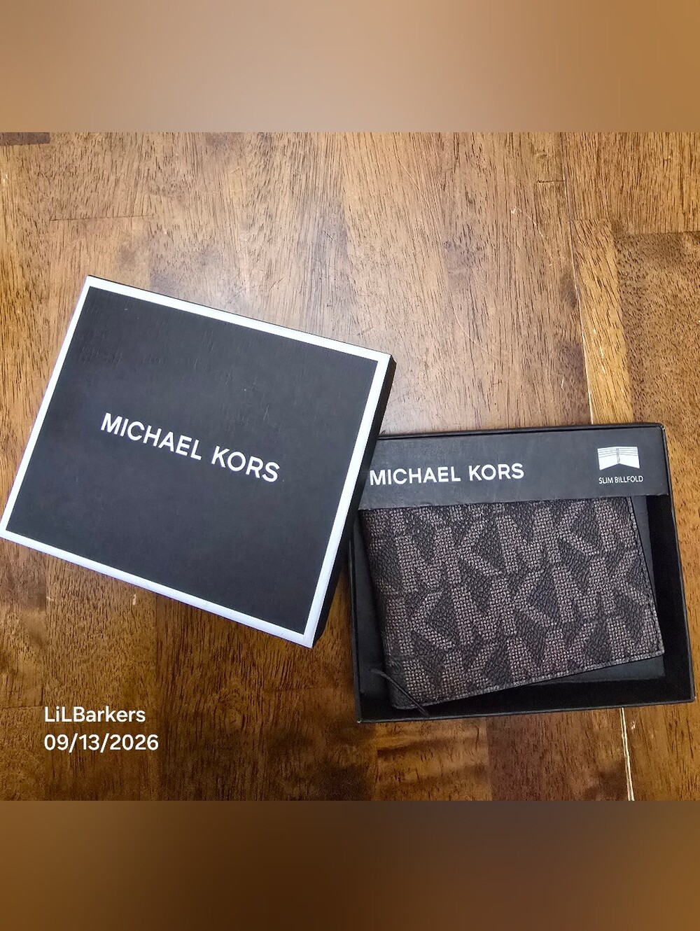 Michael Kors Men's Brown/Black Signature Bifold Card Wallet